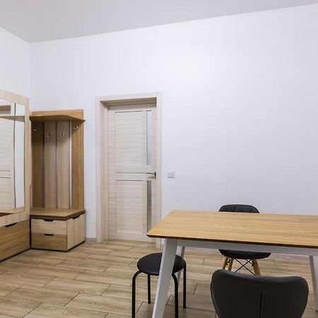 Vodna White Apartment Lviv Extérieur photo