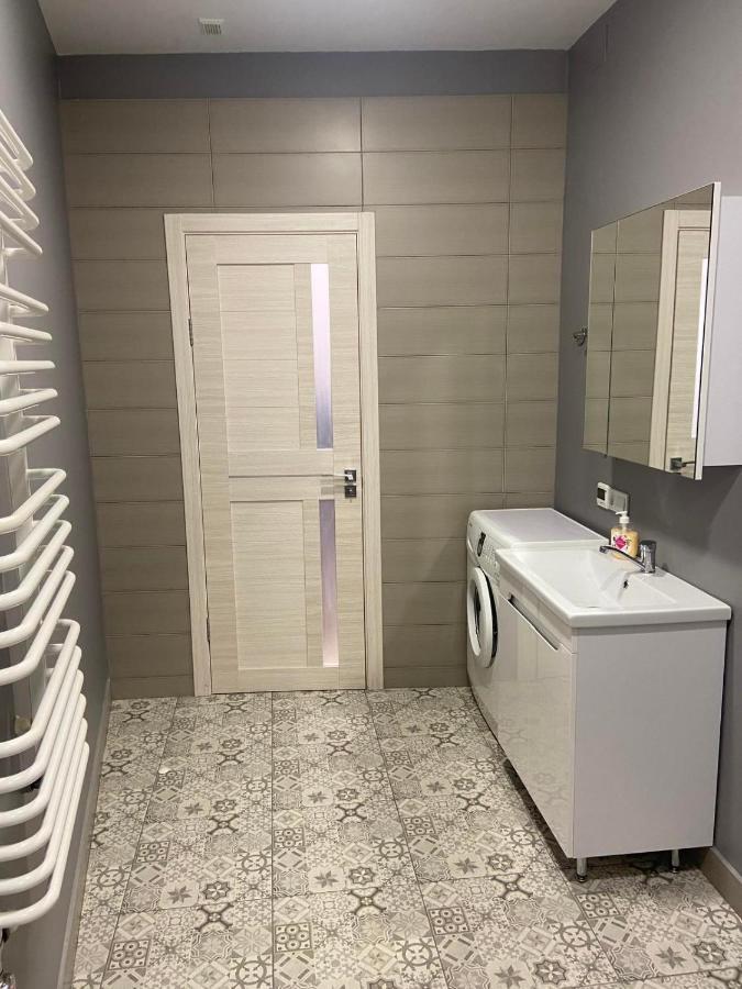 Vodna White Apartment Lviv Extérieur photo