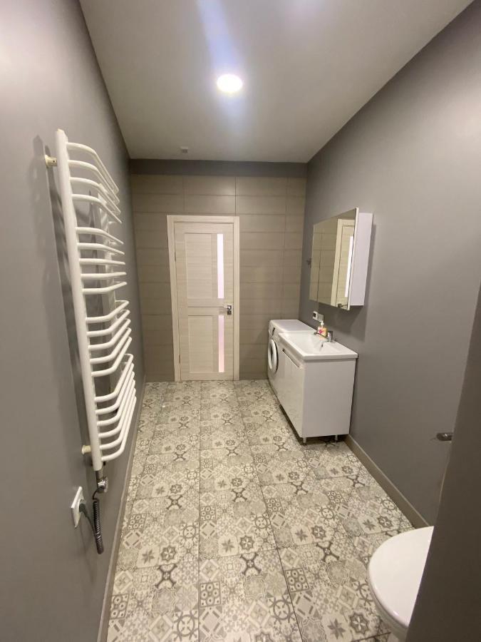 Vodna White Apartment Lviv Extérieur photo