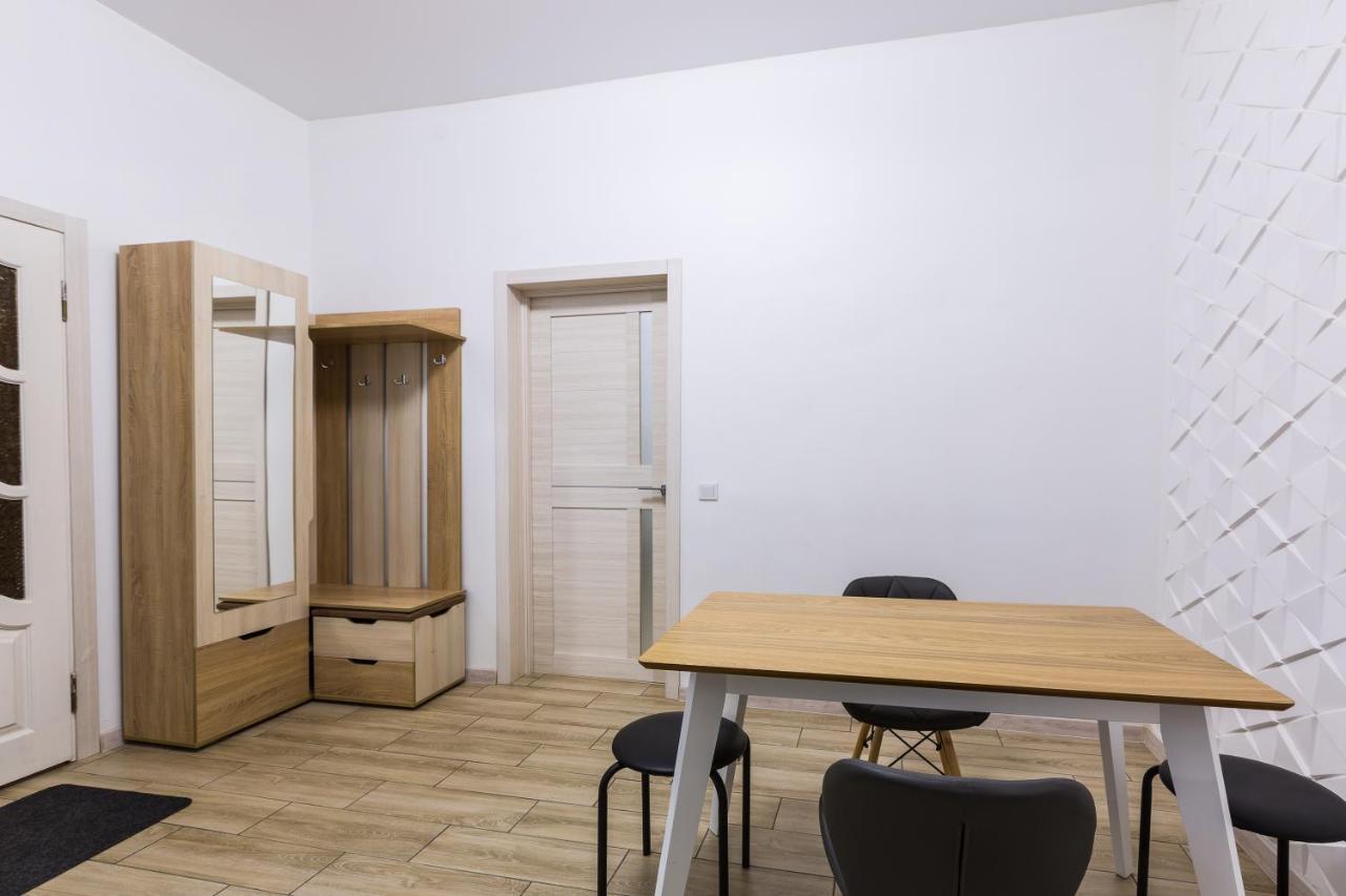 Vodna White Apartment Lviv Extérieur photo