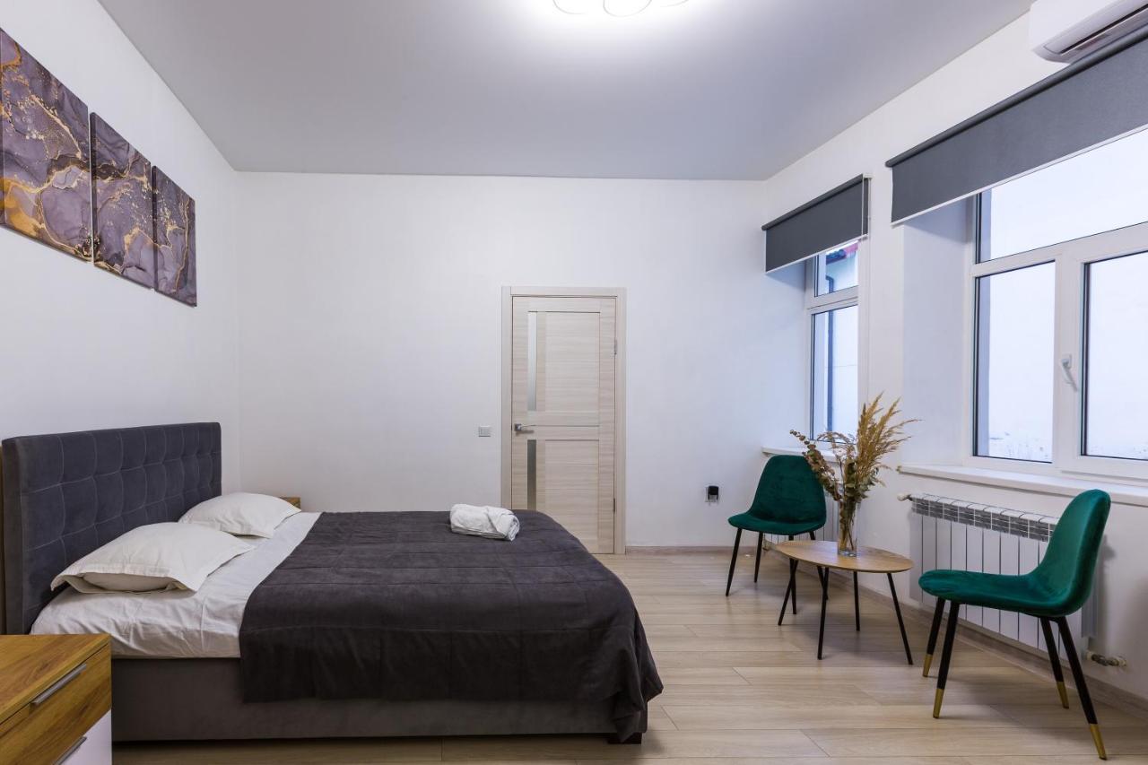 Vodna White Apartment Lviv Extérieur photo