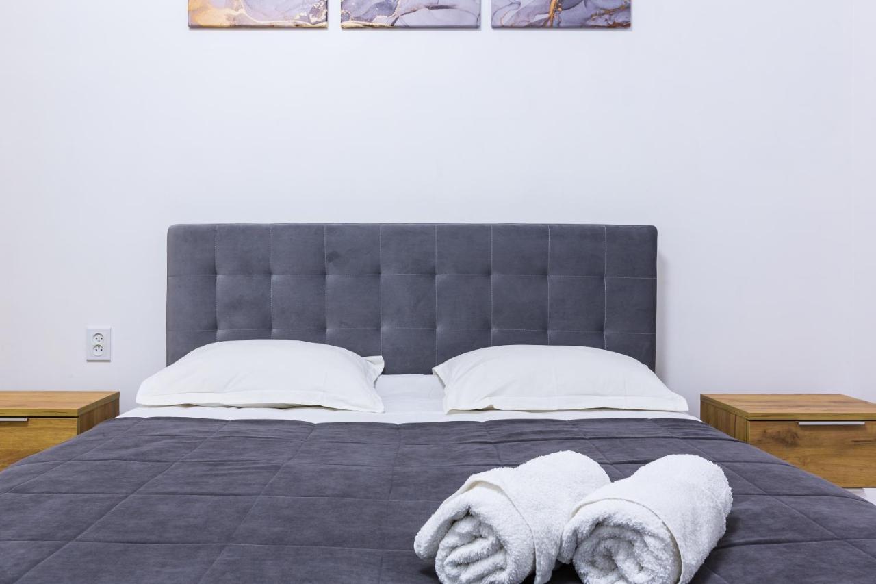 Vodna White Apartment Lviv Extérieur photo