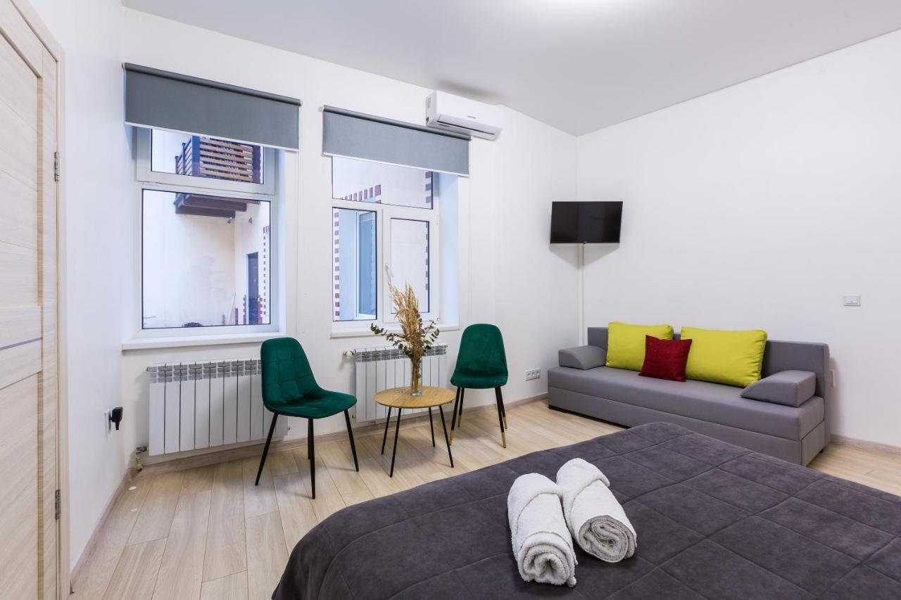 Vodna White Apartment Lviv Extérieur photo