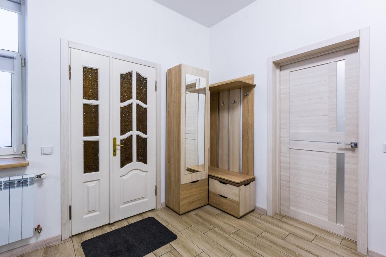 Vodna White Apartment Lviv Extérieur photo
